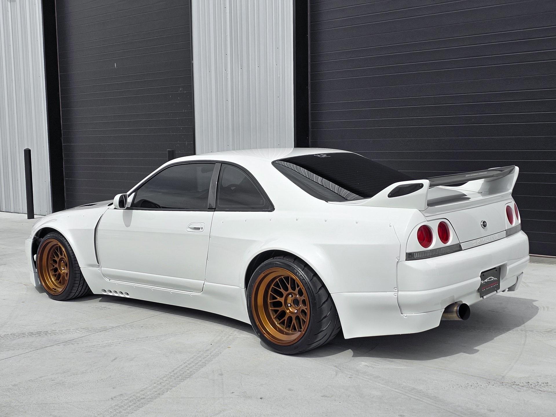 Used 1994 Nissan Skyline RHD * WIDEBODY * SOUNDS AMAZING For Sale