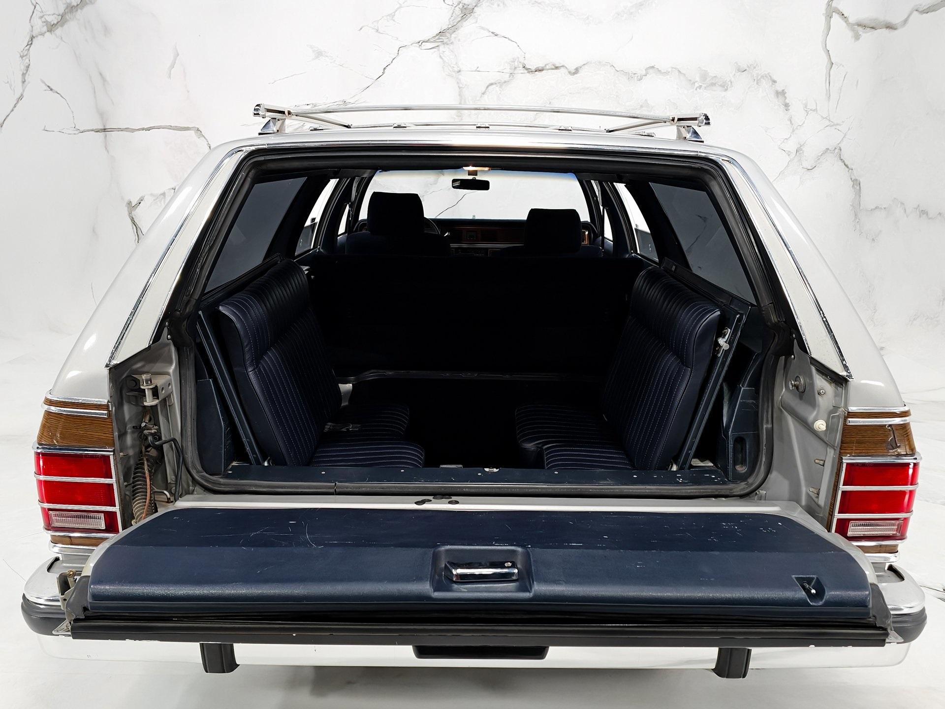 1988 Mercury Grand Marquis LS photo 13