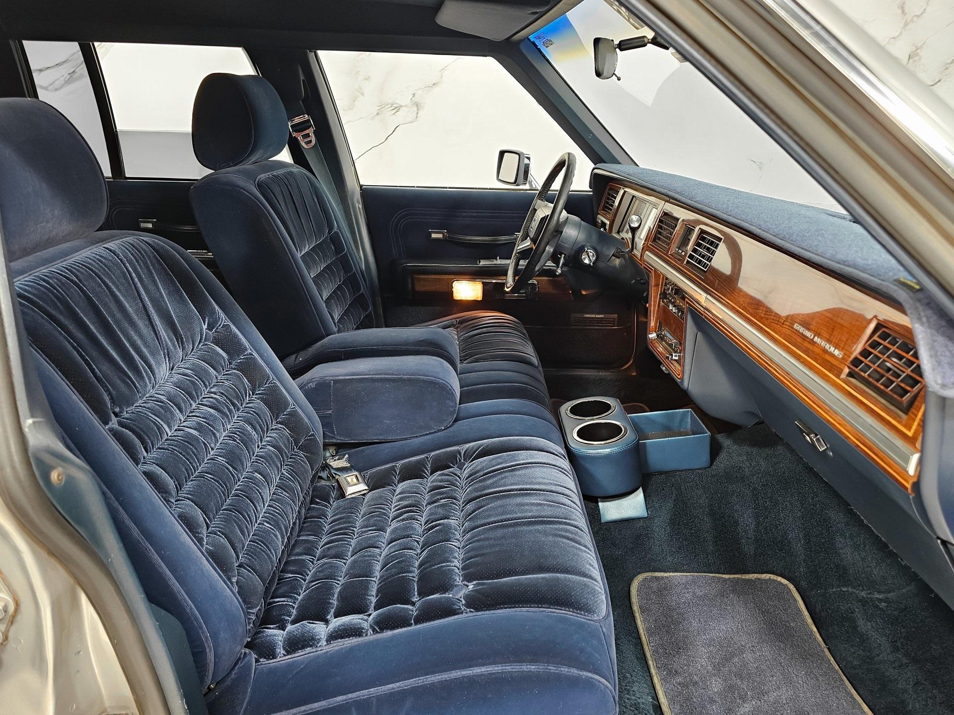 1988 Mercury Grand Marquis LS photo 6