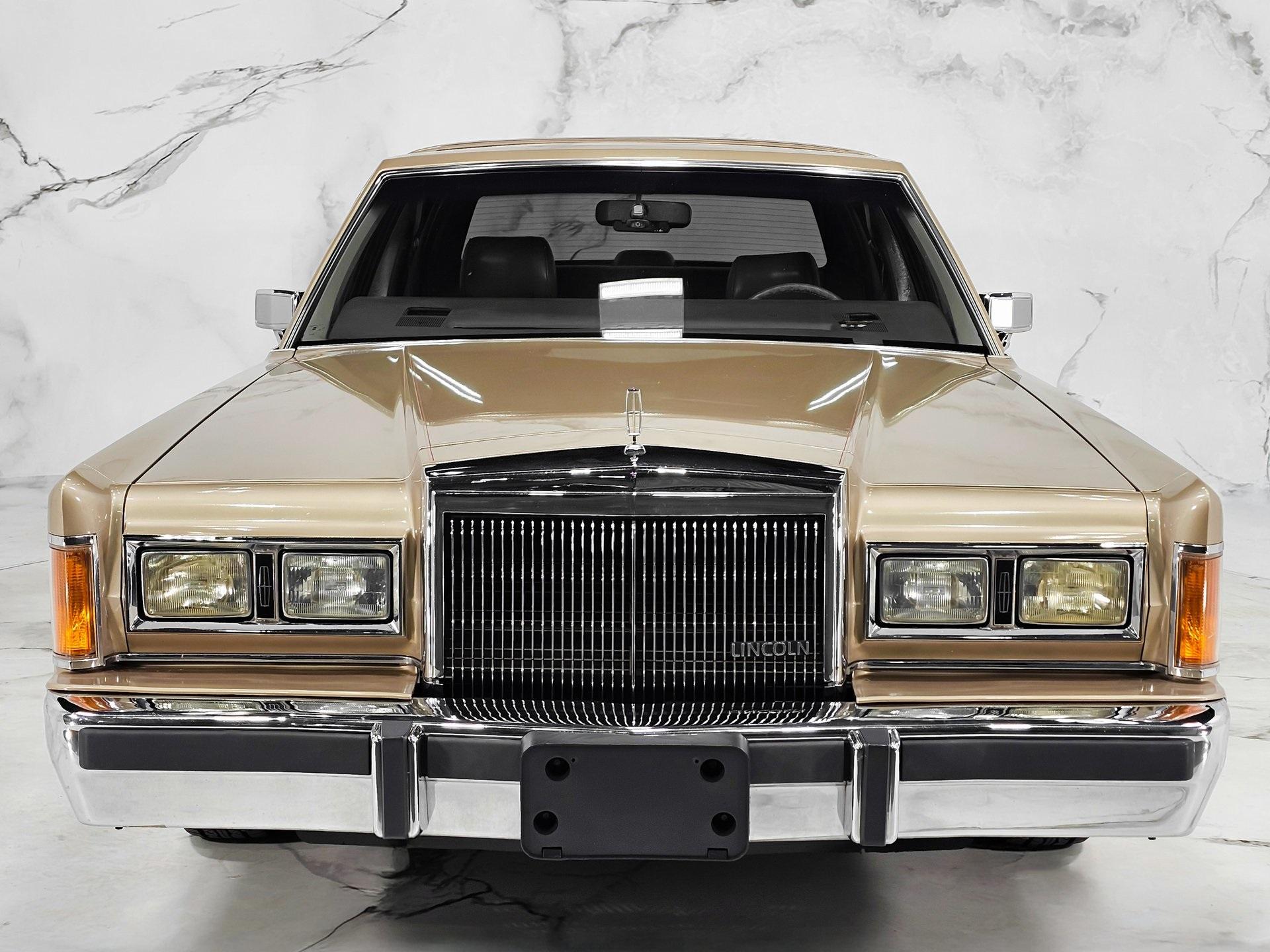 7Riverside Stページ Used 1989 Lincoln Town Car Signature For Sale ($11,947