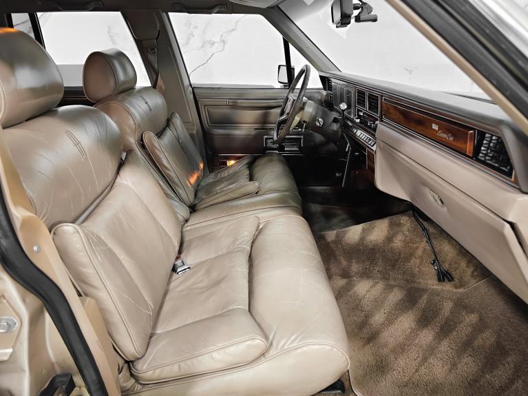 Used 1989 Lincoln Town Car Signature For Sale ($11,947