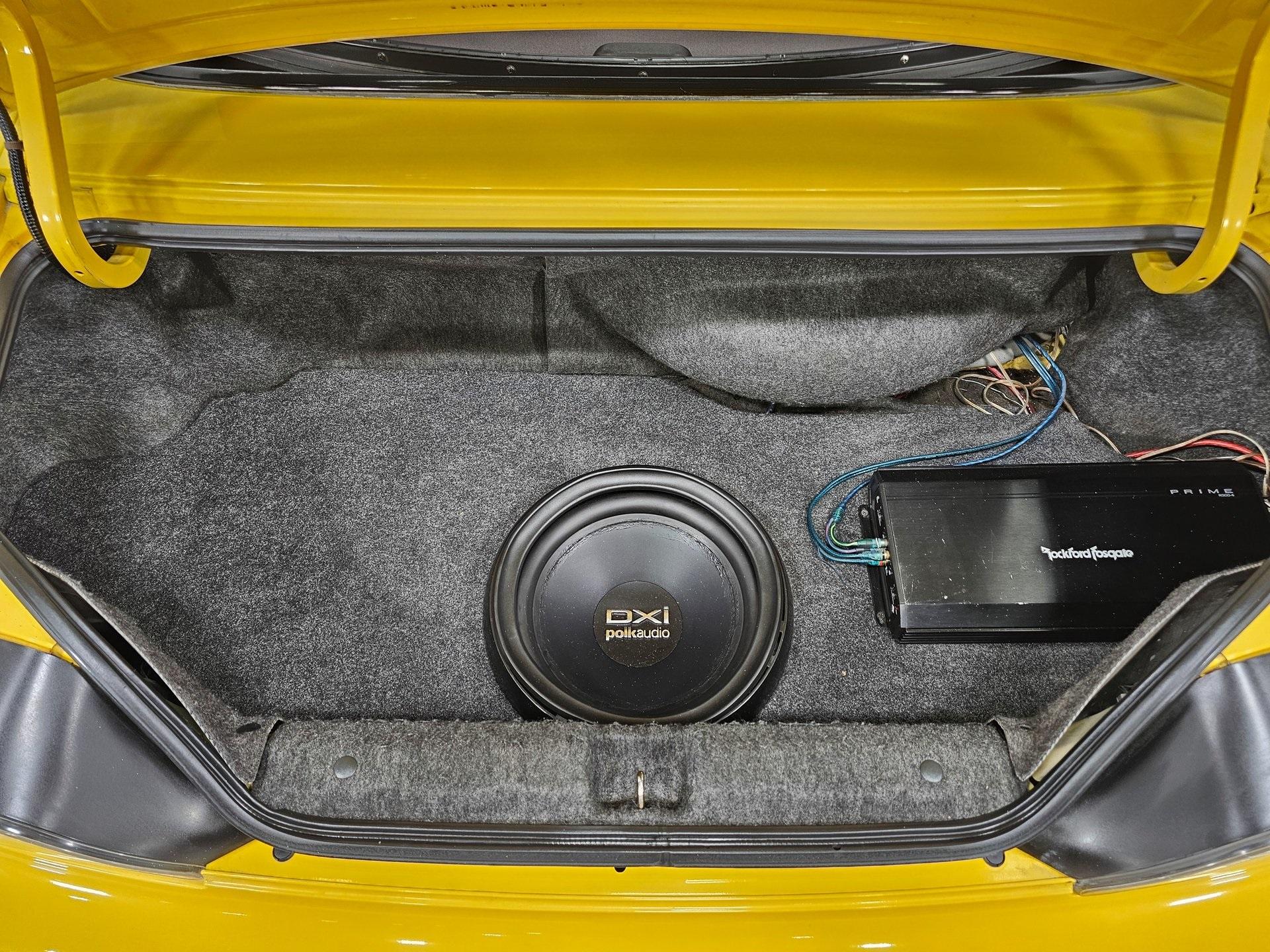 2001 Honda S2000 Base photo 9
