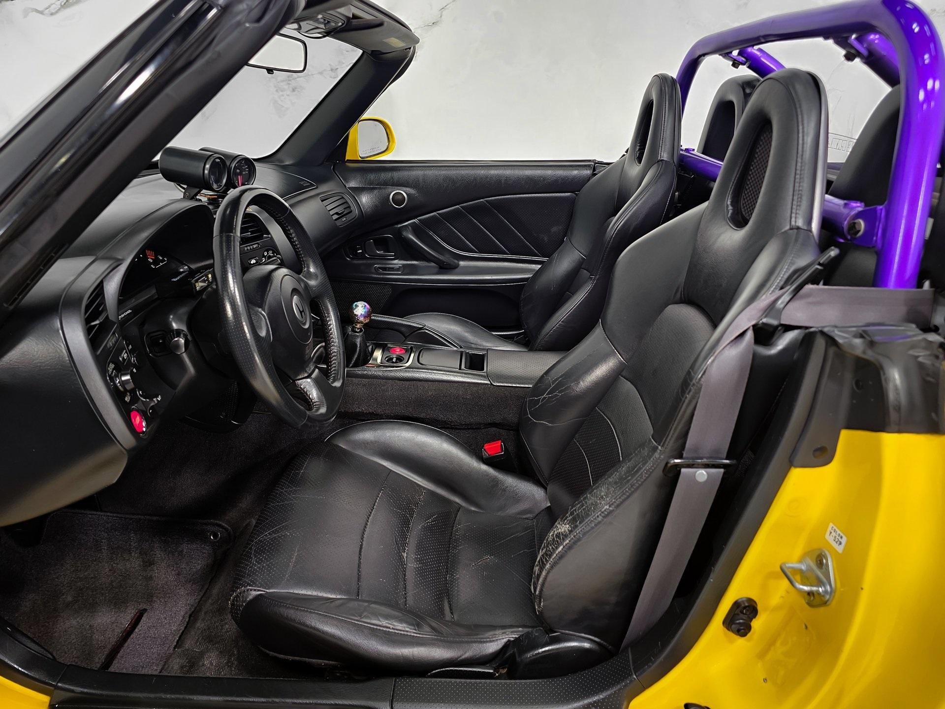 2001 Honda S2000 Base photo 12