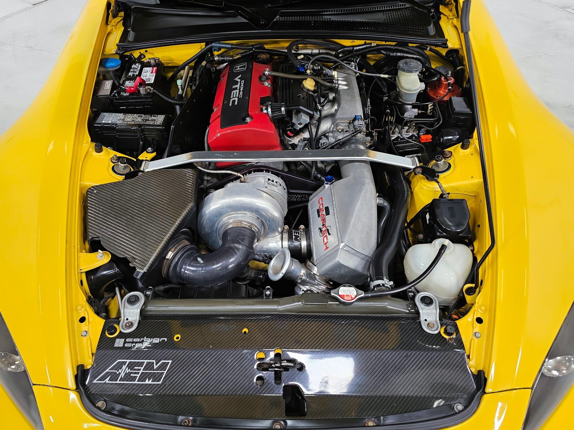 2001 Honda S2000 Base photo 2