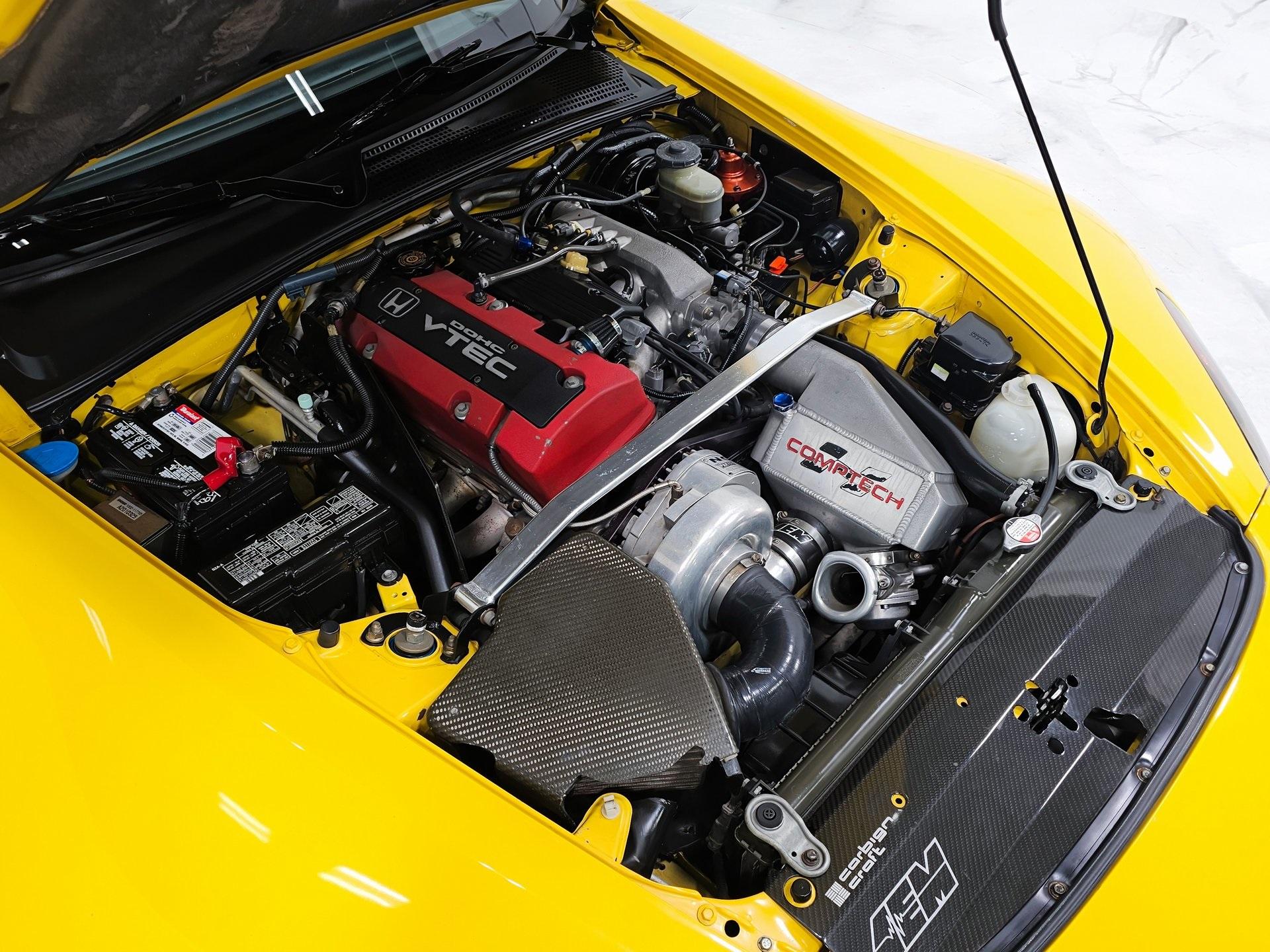 2001 Honda S2000 Base photo 24