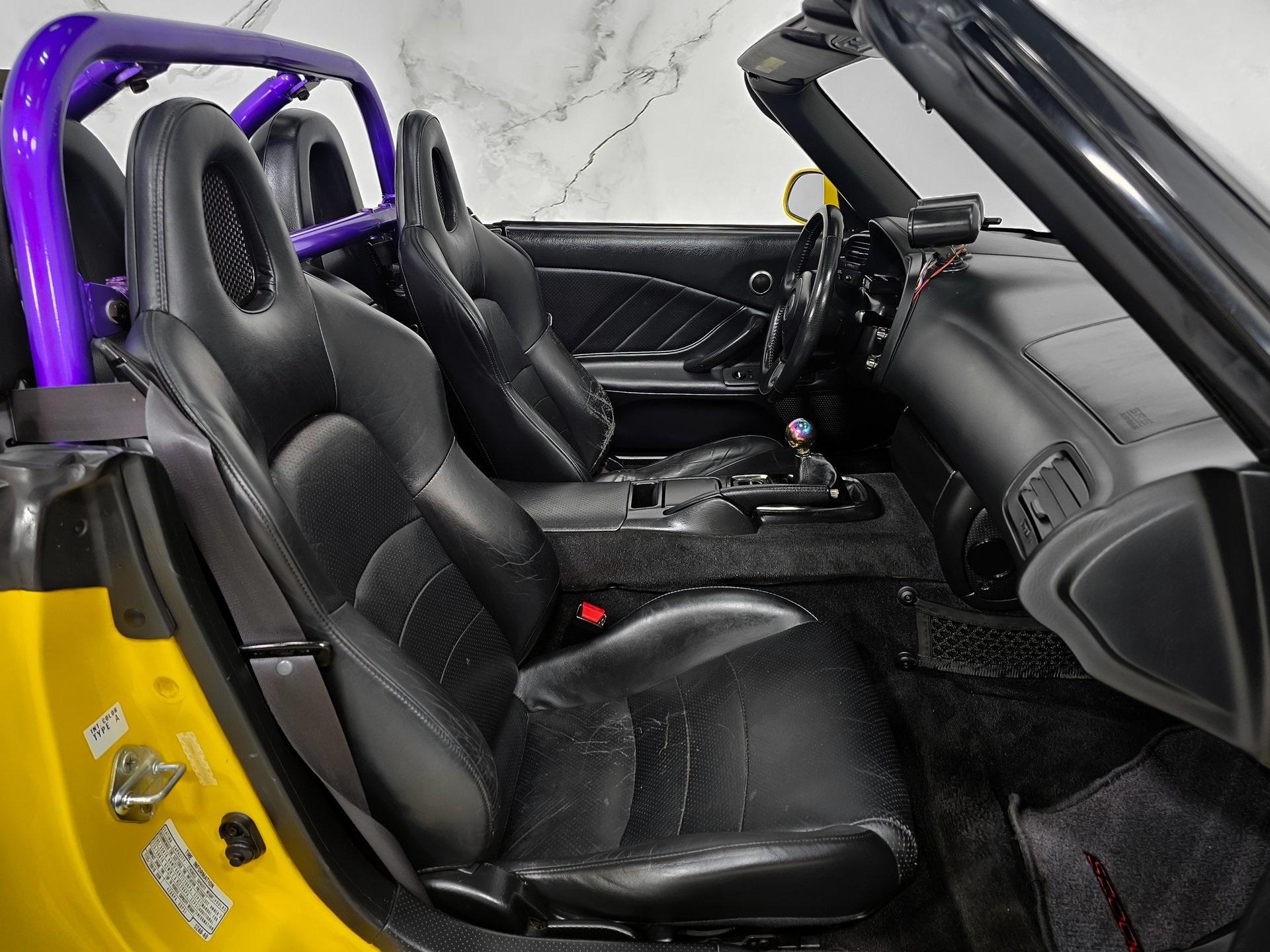 2001 Honda S2000 Base photo 3