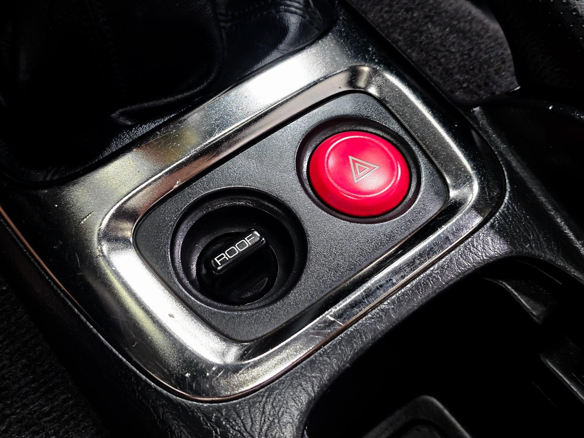 2001 Honda S2000 Base photo 33
