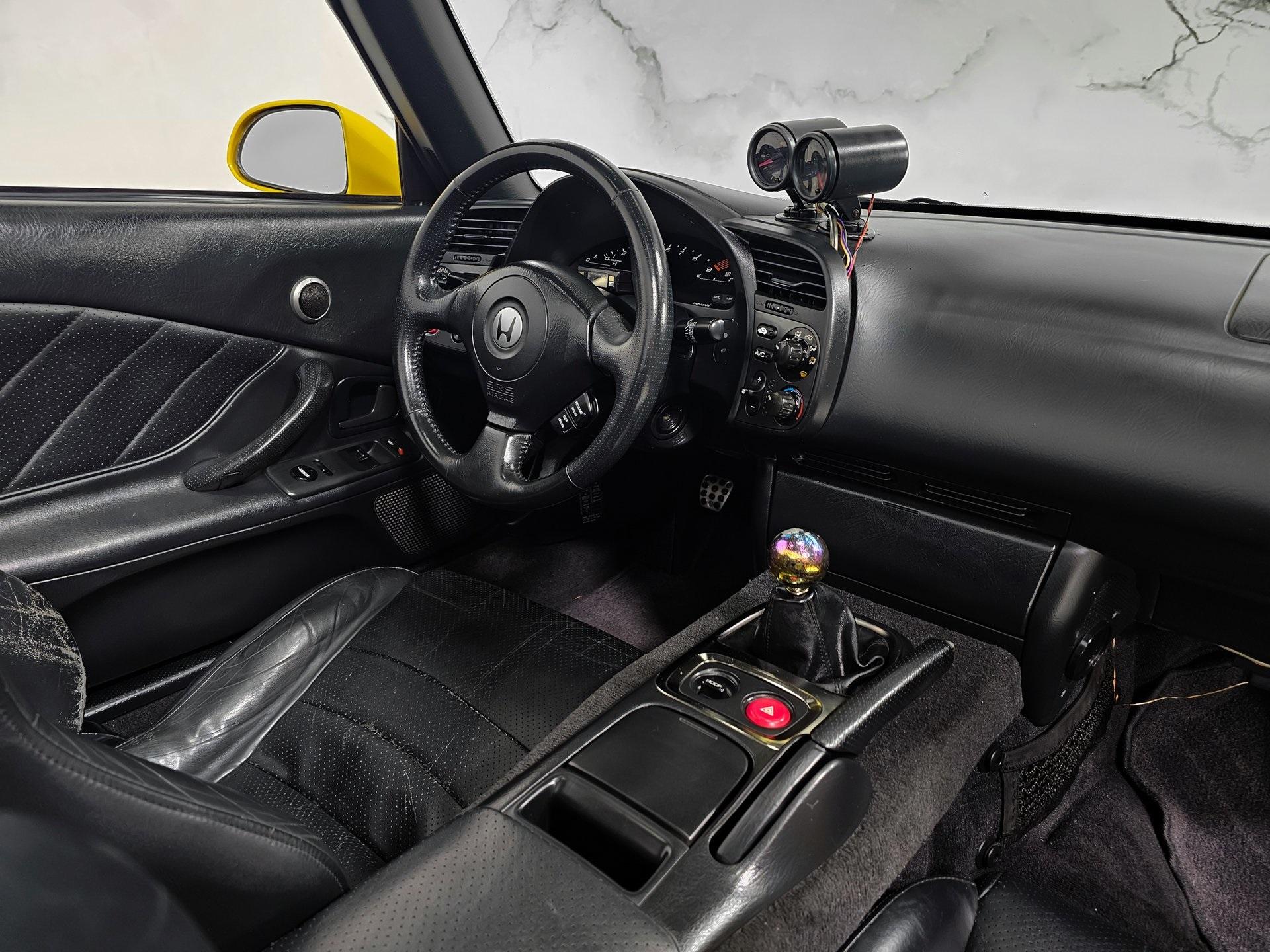 2001 Honda S2000 Base photo 7