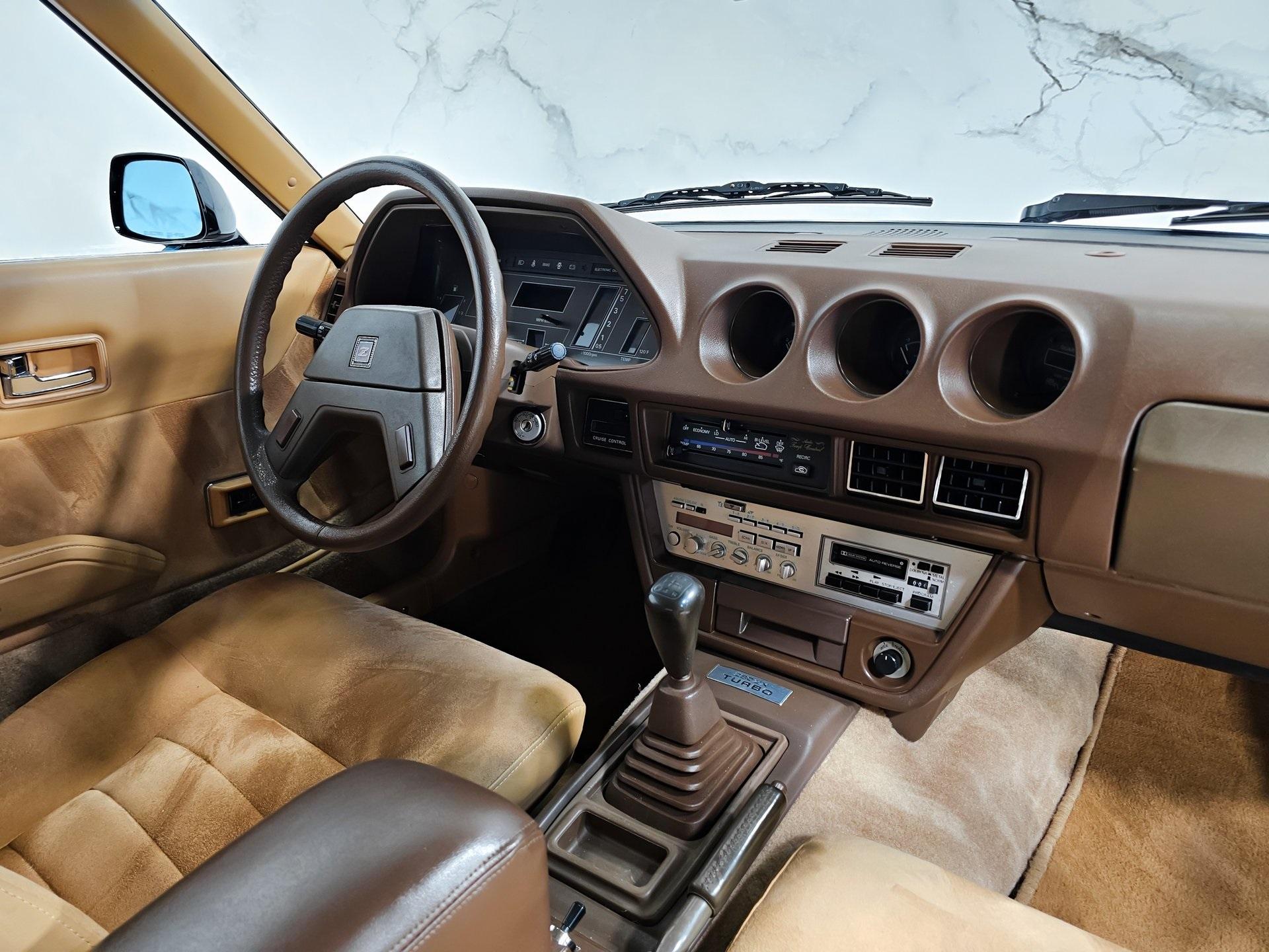 Nissan Datsun 280z Interior