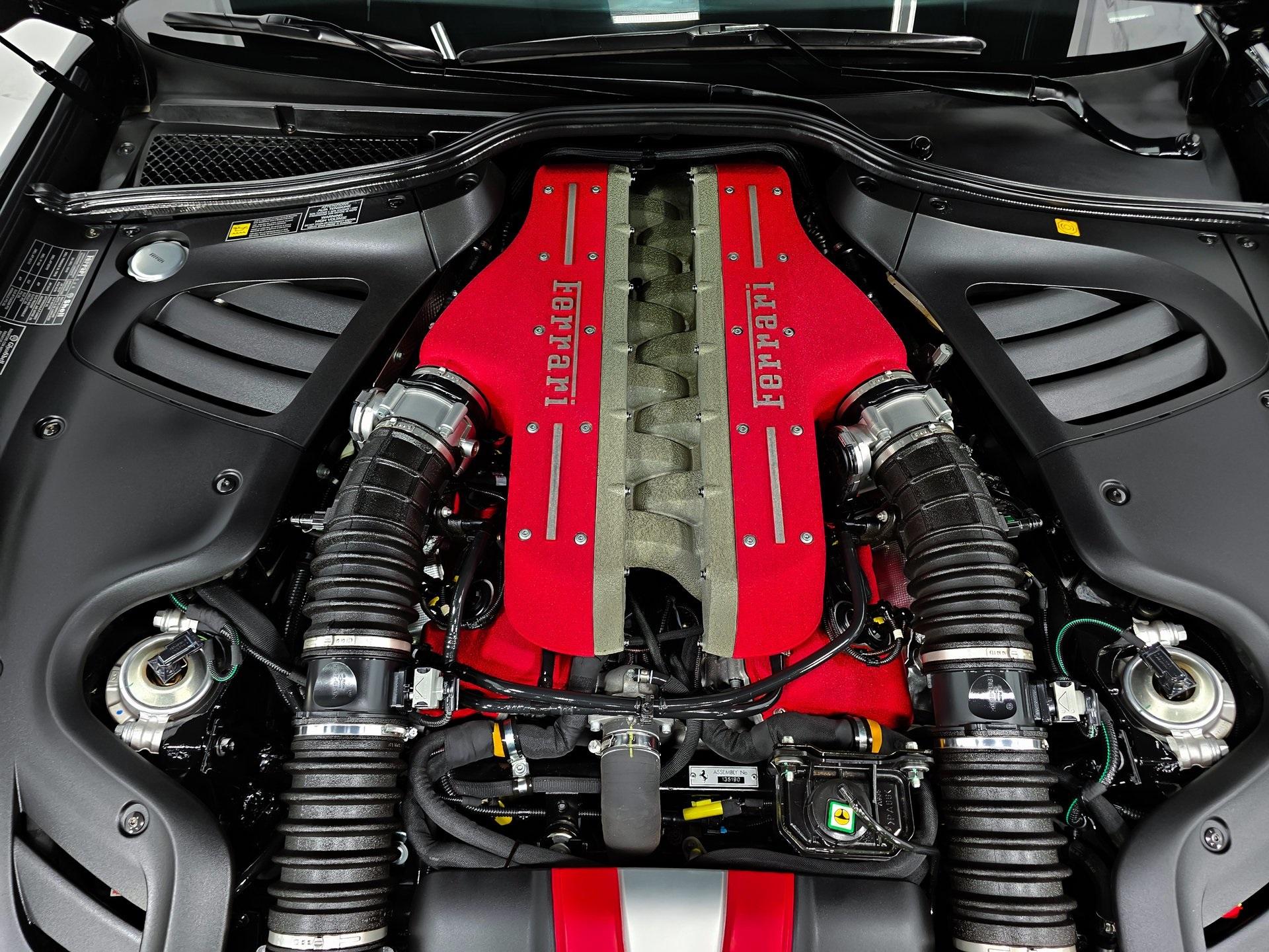 2016 Ferrari FF Base photo 4