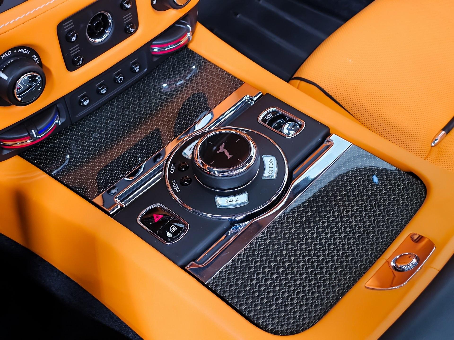 2018 Rolls Royce Dawn RR6 photo 21