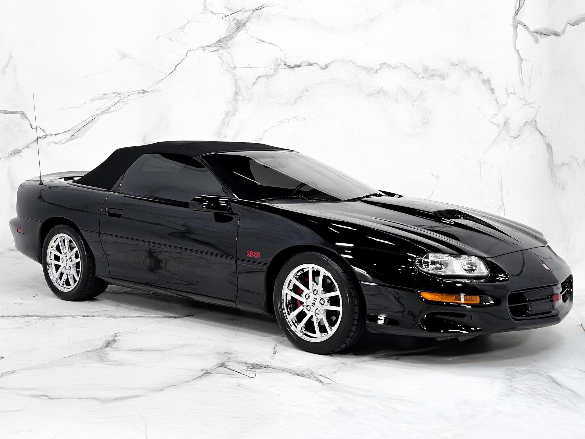2002 Chevrolet Camaro Sport Coupe photo 2