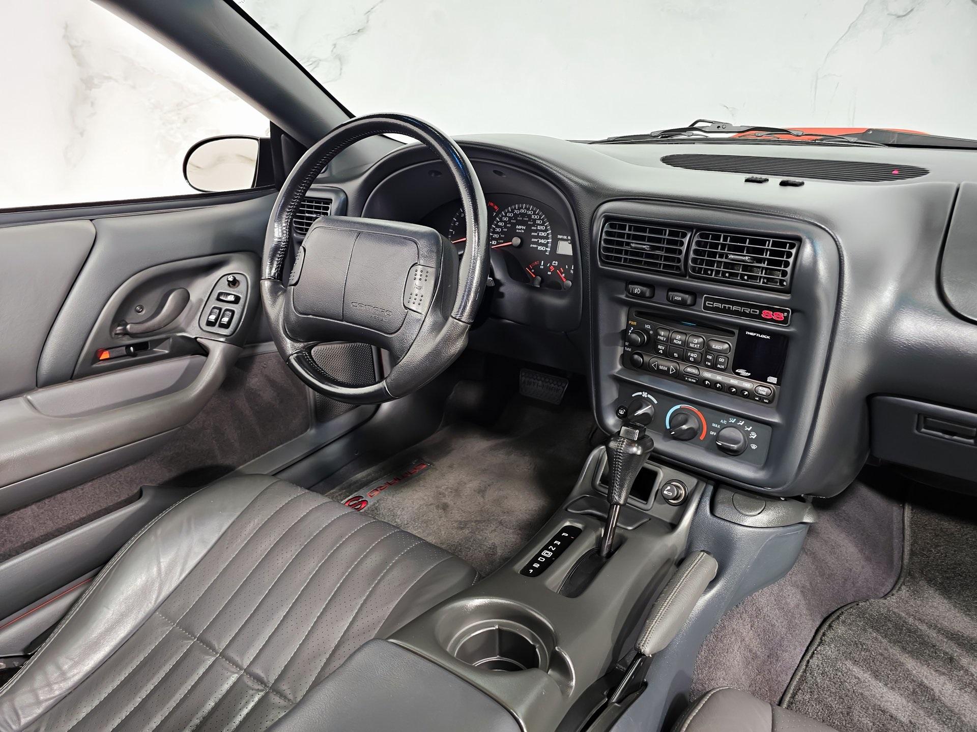 1999 Chevrolet Camaro Sport Coupe photo 4