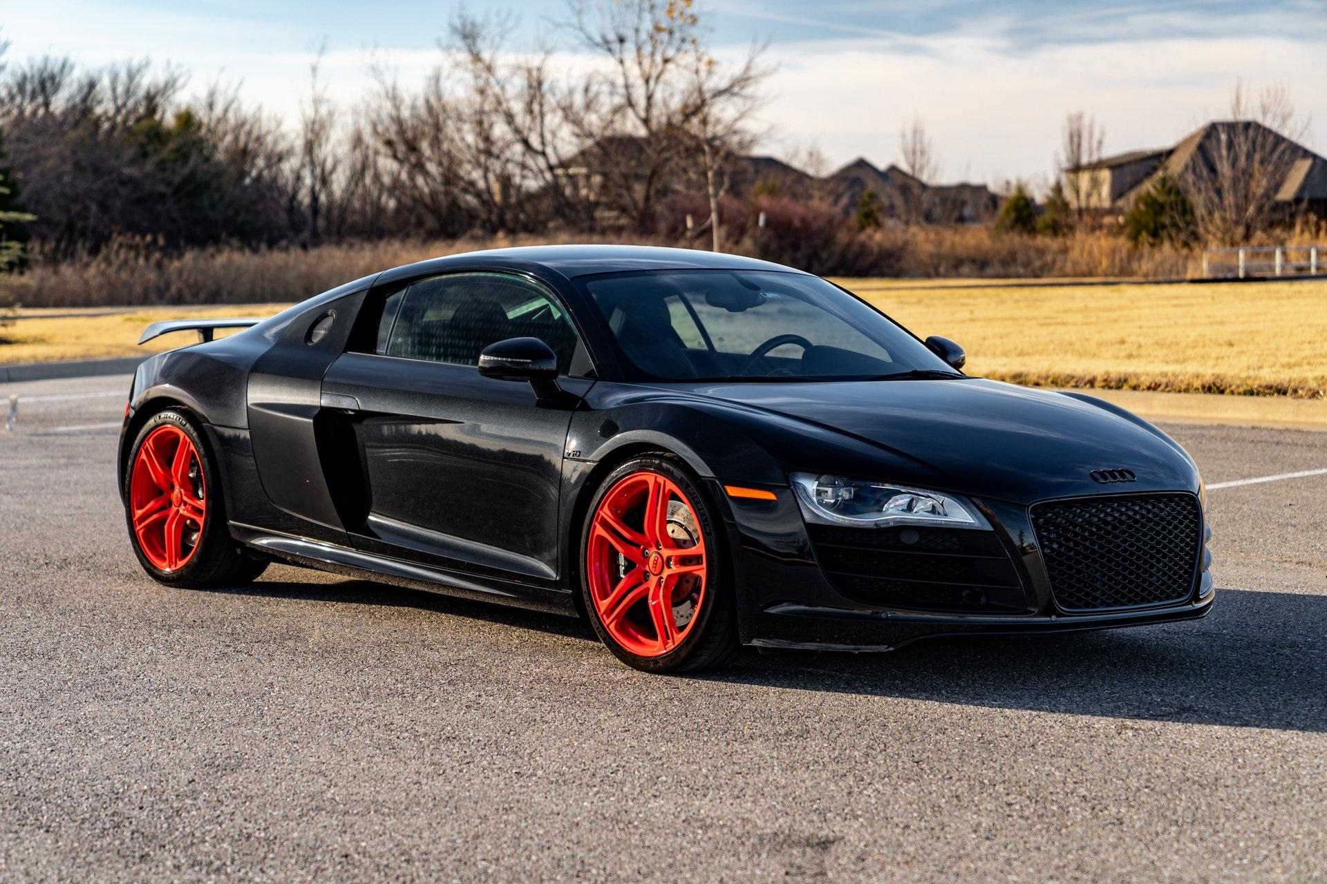 Audi R8 Black And Red