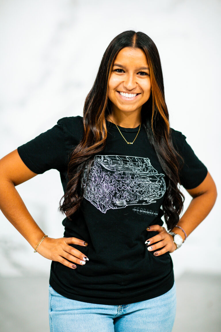 Anaely Villareal - Controller